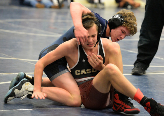 DETERMINATION:
Marlow 7th grader Jett Gilbert takes the win as he dominates his Cache opponent during the 2023 Marlow Open Wrestling event, Wednesday, Nov. 22 at Outlaw Gymnasium. Photo by Toni Hopper/The Marlow Review