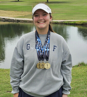 Gabby Hack, member of the Lady Outlaws golf team for 2023, was a 5th place medalist at the 3A State Tournament, and a 3rd place medalist at the 3A Regional Tournament. 
Photo by Kenlee Wilson/Kenlee Wilson Photography